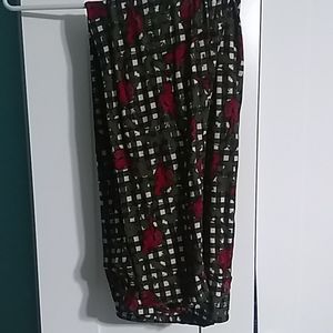 Lularoe TC2 Cardinal leggings